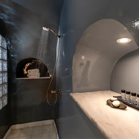 Pearl Of Caldera - Boutique By Pearl Collection 4*