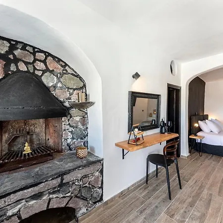 Pearl Of Caldera - Boutique By Pearl Collection 4*